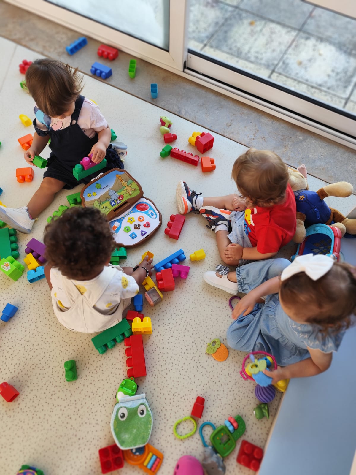 Oferta de Emprego - Educadora de Infância (M/F)